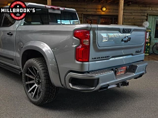 Chevrolet Silverado 2024 - High Country 6.2 V8 420 PK, obrazek 9