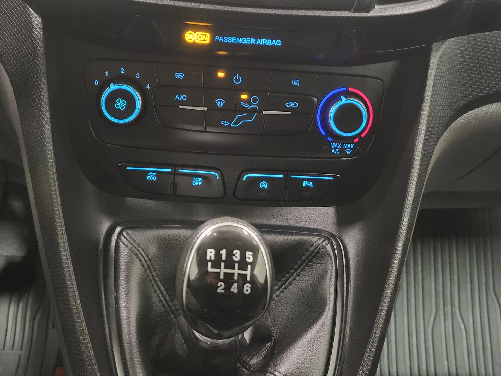 Ford Transit Connect 2019 - 1.5EcoBlue 100pk Euro 6! image 12