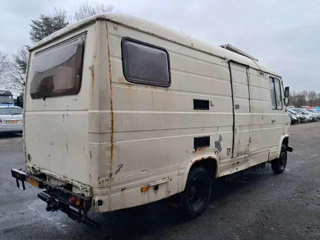 Mercedes-Benz L 508 DG , Camper 1974 obrázek 3