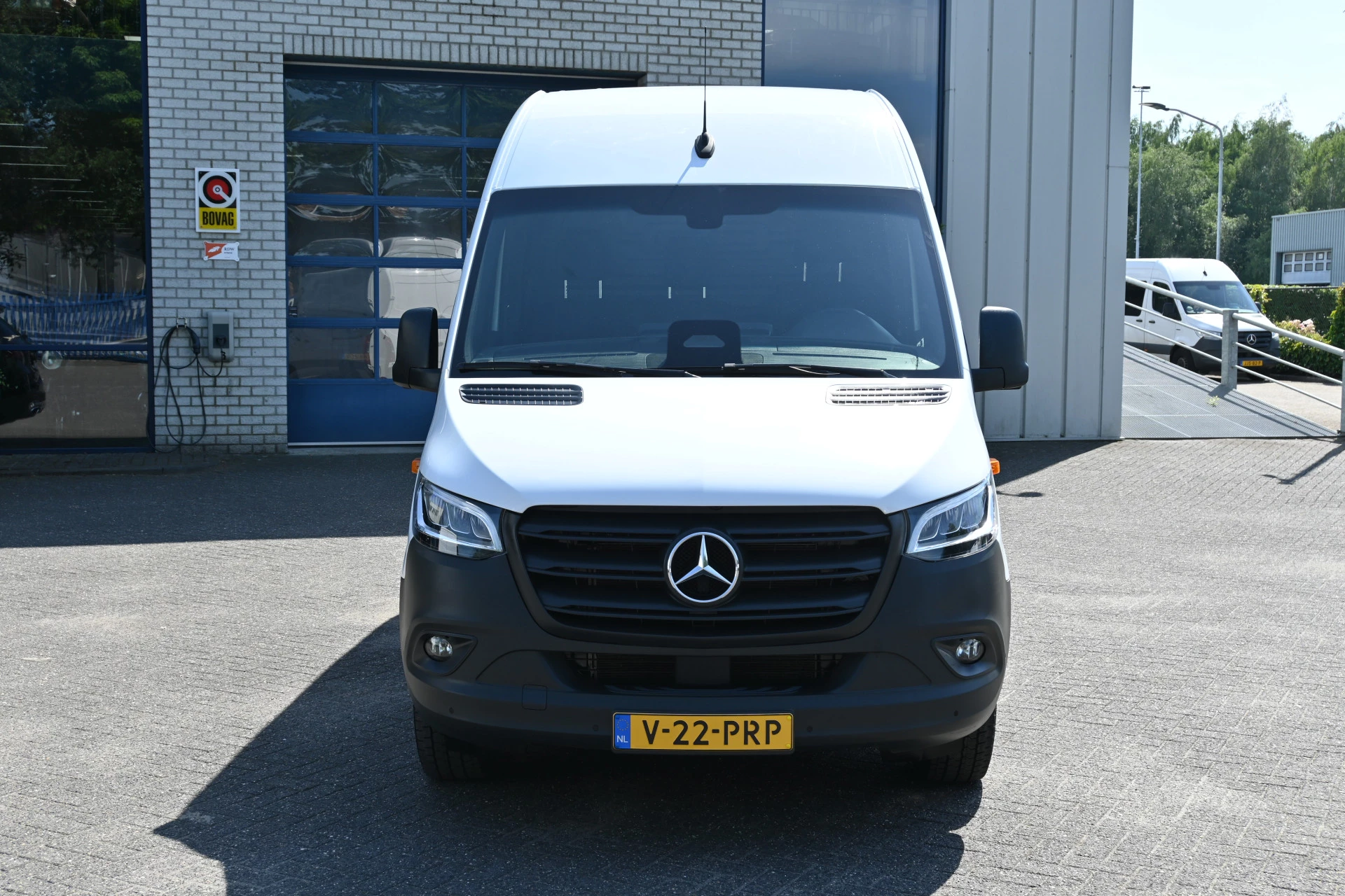 Mercedes-Benz Sprinter 2024 - 317 CDI L2H2 Pro obrázek 2