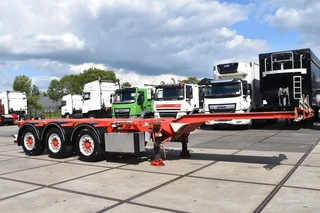 Burg BPO 15-27 CCXHX 2006 - BPO 15-27 CCXHX - 2 x LIFT AXLE - DISC BRAKES - SAF AXLES - 3 x EXTENDABLE - GOOD CONDITION - for sale
