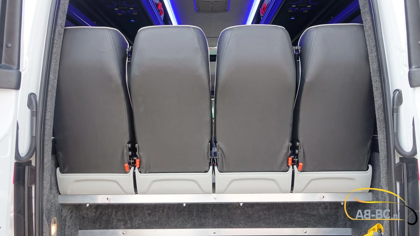 Mercedes-Benz Sprinter 2026 - Aveuro 519 CDI 21 seats EURO 6 obrázek 13