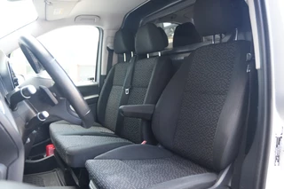 Mercedes-Benz Vito 2023 - 116 CDI Extra Lang - Trekhaak - LED - Camera - Airco - Betimmering - Stoelverwarming - PDC - Rijklaar obrazek 15