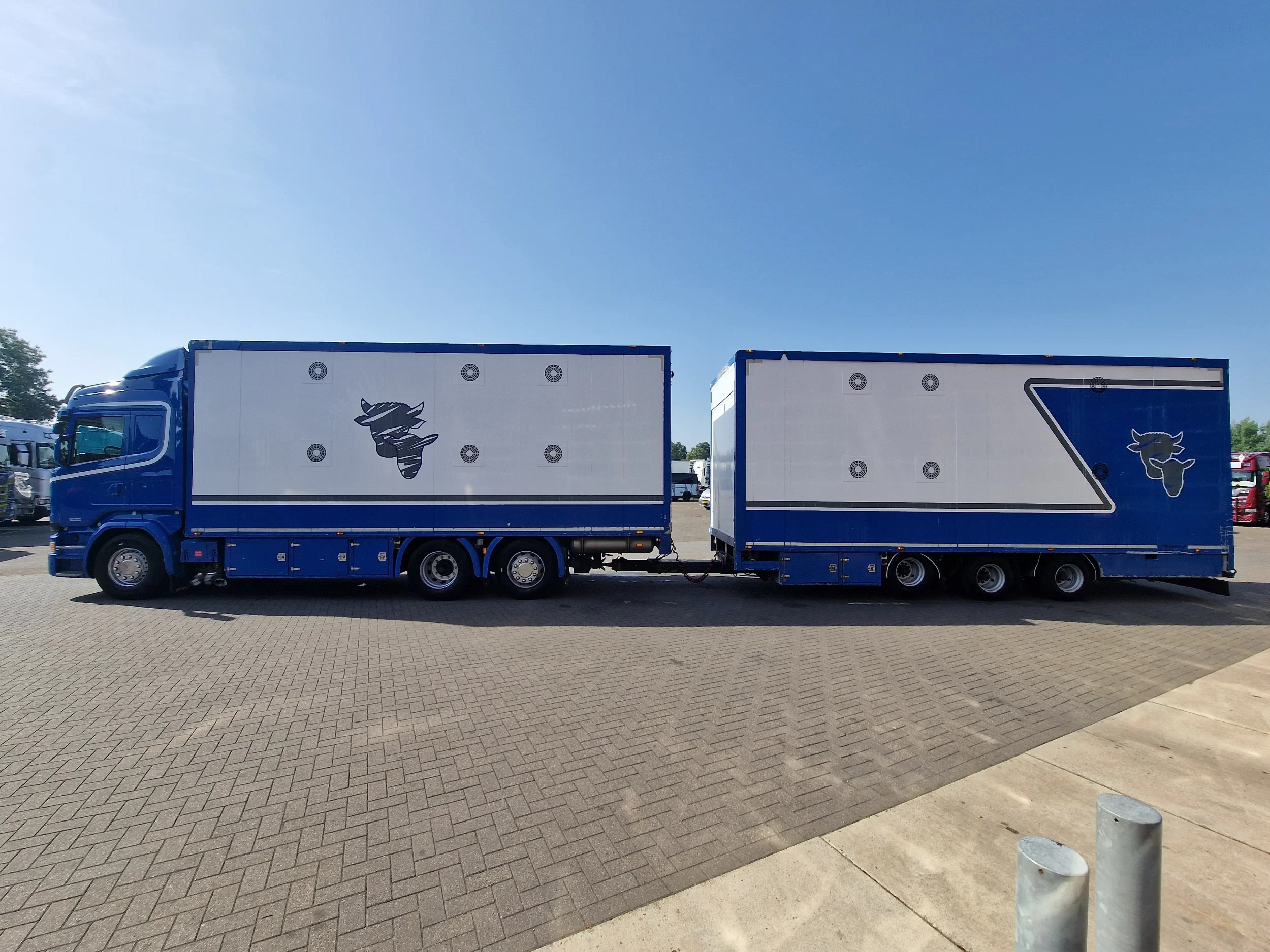 Scania R 2016 - R520 V8 6x2*4 - Livestock Ravenhorst 2 deck + GS Meppel/Ravenhorst 2 deck trailer - Water & Ventilation Bild 5