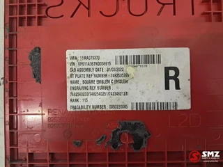 Renault 2022 - Occ embleem cabine rechts T480 DTI13 Renault afbeelding 3 miniatuur