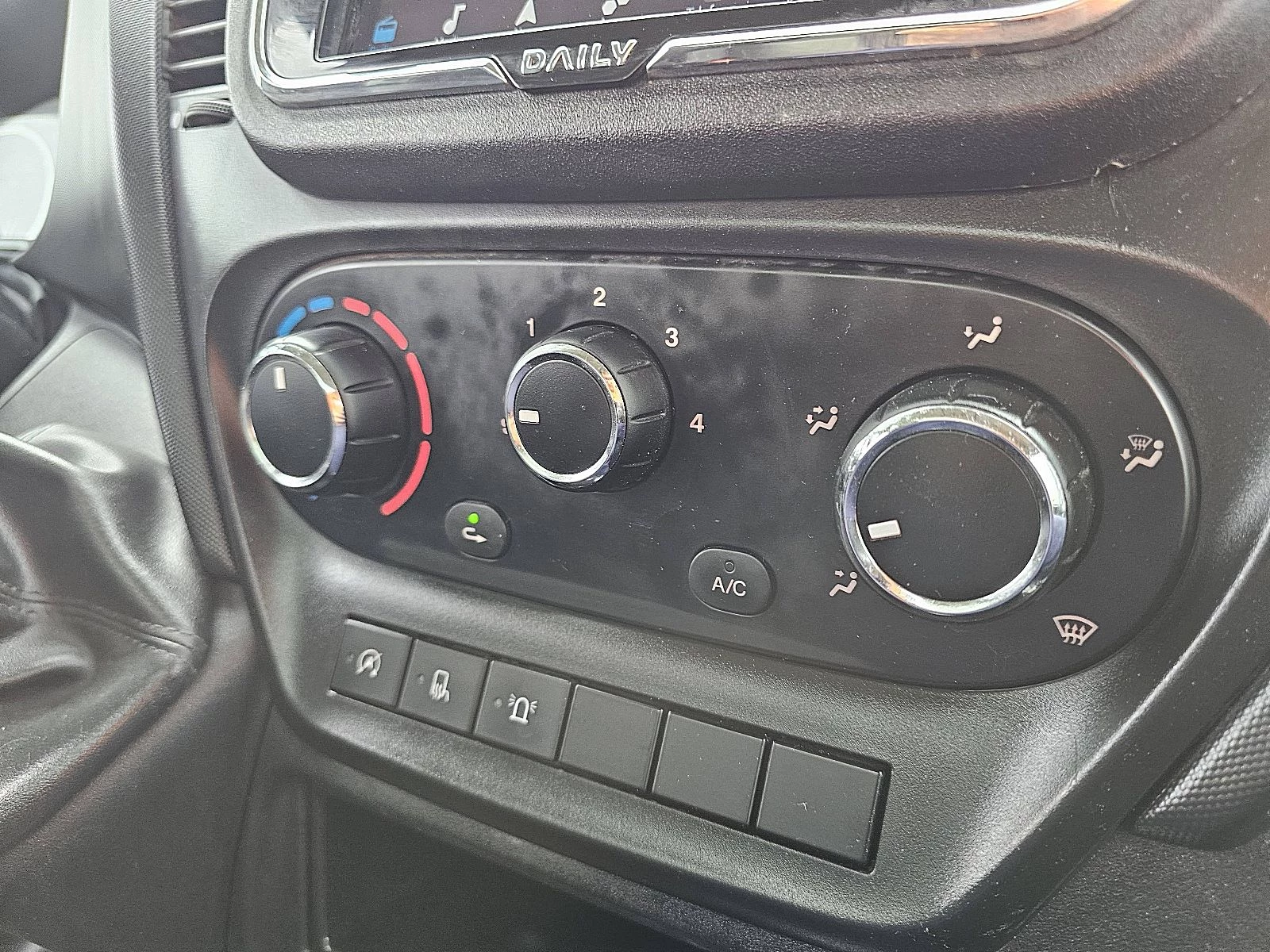Iveco Daily 2021 - 35C14 image 12