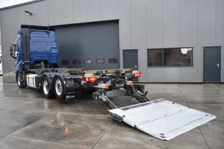 Volvo FH 2022 - 460 Globetrotter 6x2*4 - EURO 6 - 525 TKM - FULL AIR - I PARK COOL - WHEELBASE 490 CM - DHOLLANDIA ELEVATOR - bild 9