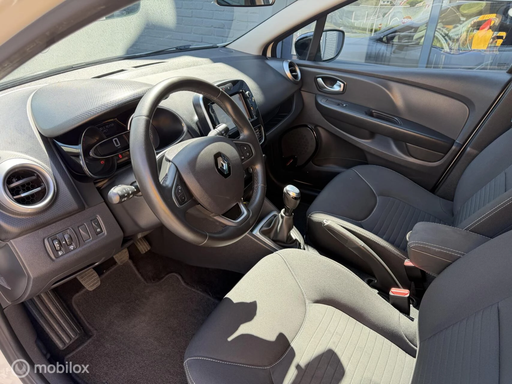 Renault Clio 2018 - 0.9 TCe Limite 03-2018 Airco Navi PDC Cruise afbeelding 8