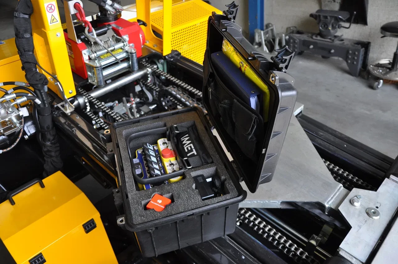 Towtrack benzine 2025 - Rupsvoertuig - Caterpillar truck afbeelding 24