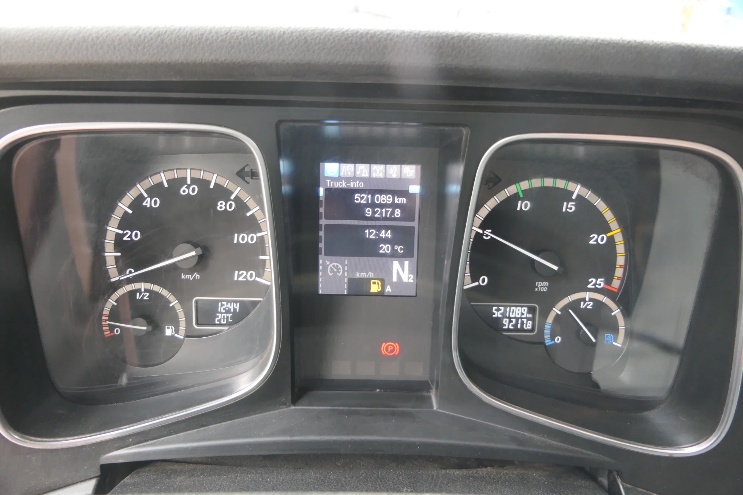 Mercedes-Benz Actros 2019 - 1945 | Hydraulic | Retarder | 521089Km | 2019 | Smart Tacho 2 | Stand Klima | Euro6 | TUV/MOT/APK 02-2027 | Belgium Truck afbeelding 28