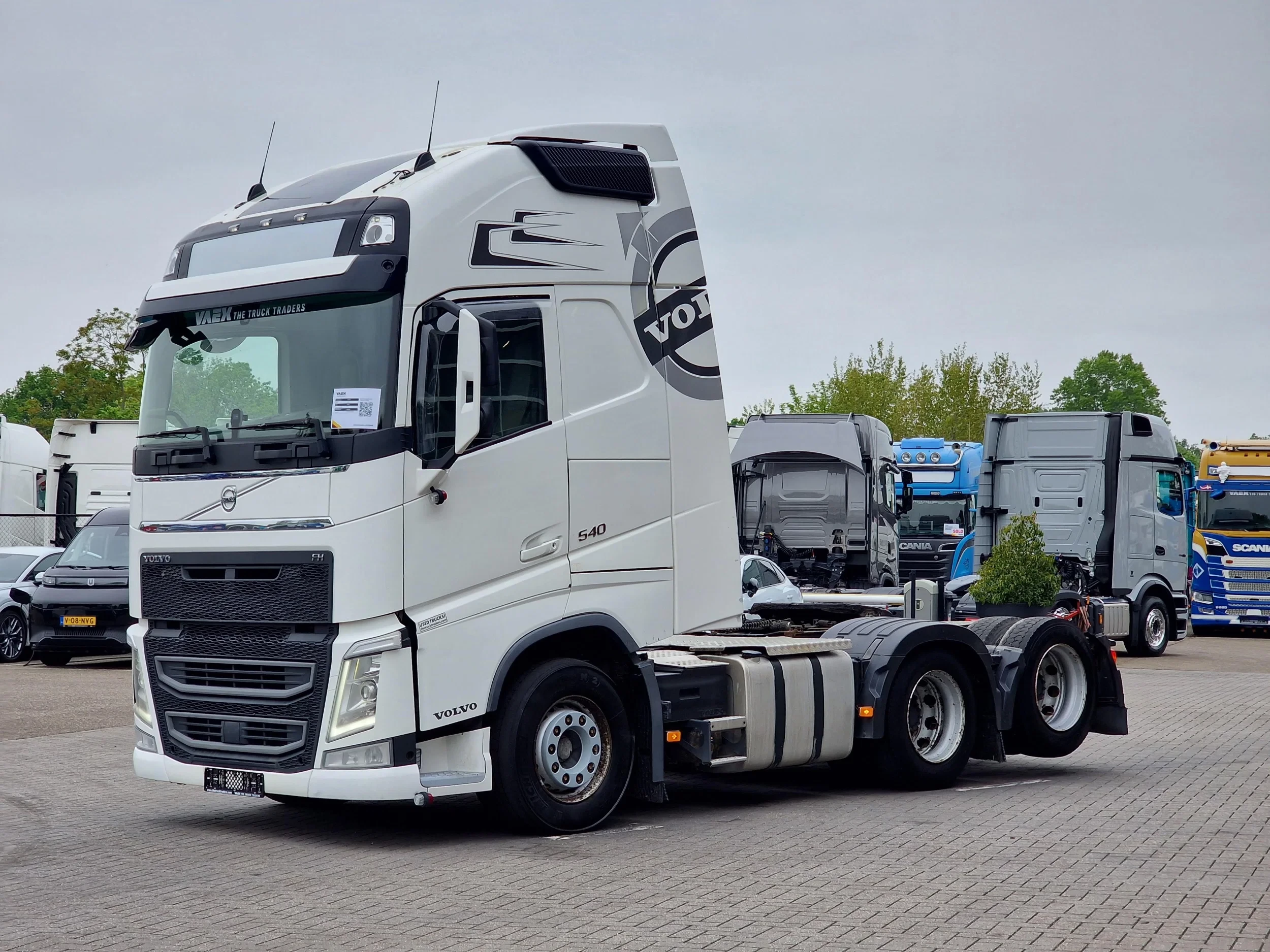 Volvo FH 2018 - 13.540 Globetrotter 6x4 Lift axle - PTO/Hydraulic - 3.20 WB obrázek 39