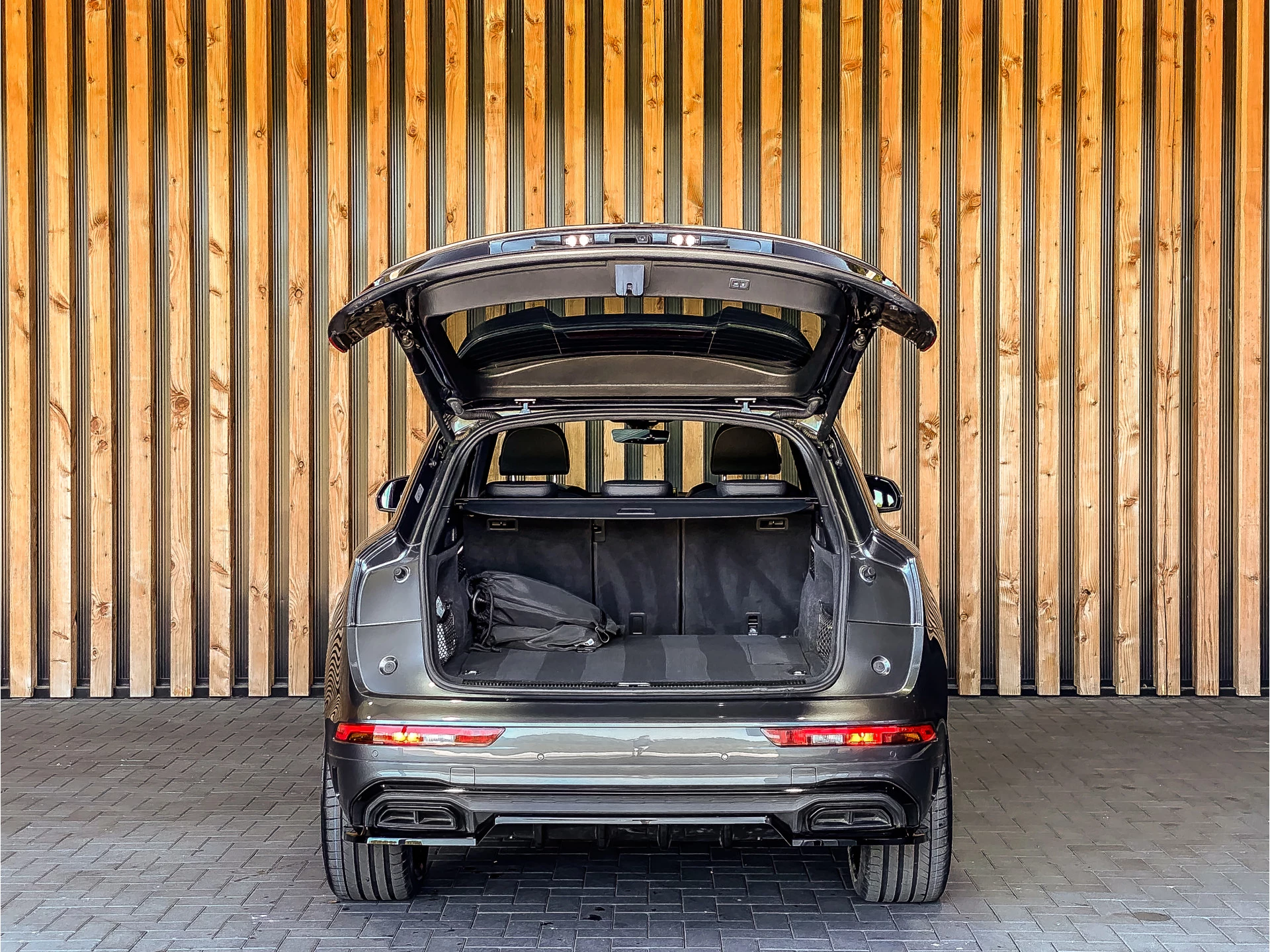 Audi Q5 2024 - 299PK TFSIe S edition Competition afbeelding 5