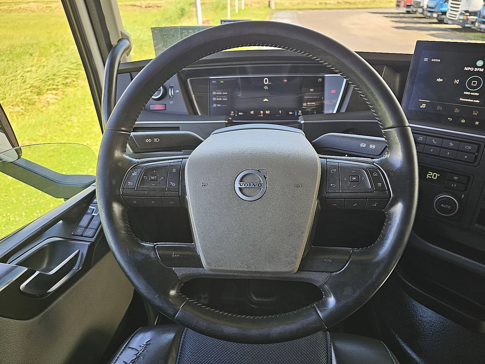 Volvo FH 2022 - 500 image 10