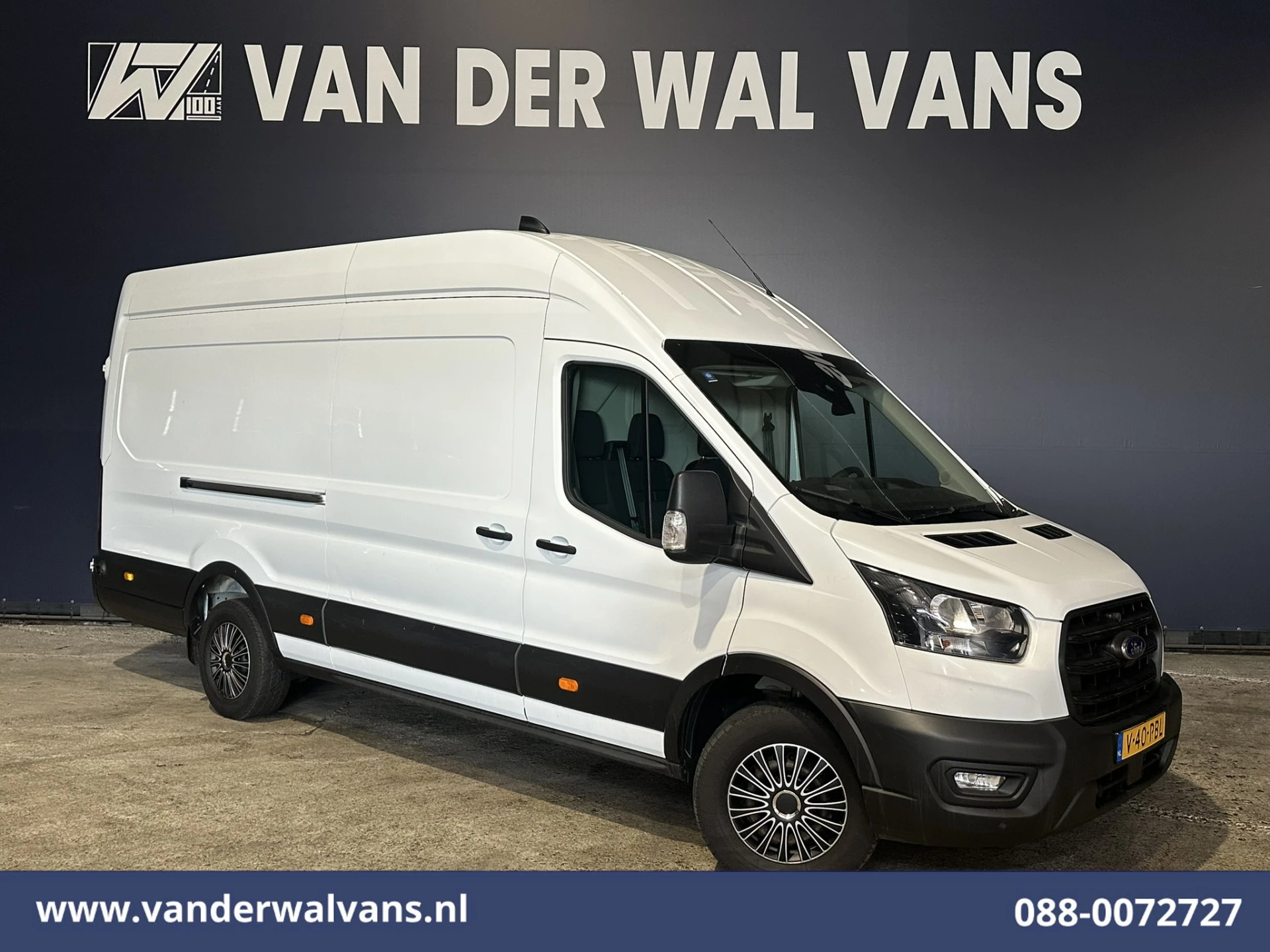 Ford Transit 2023 - 2.0 TDCI 131pk L4H3 Euro6 Airco | Camera | Cruisecontrol | Verwarmde voorruit obrázek 1