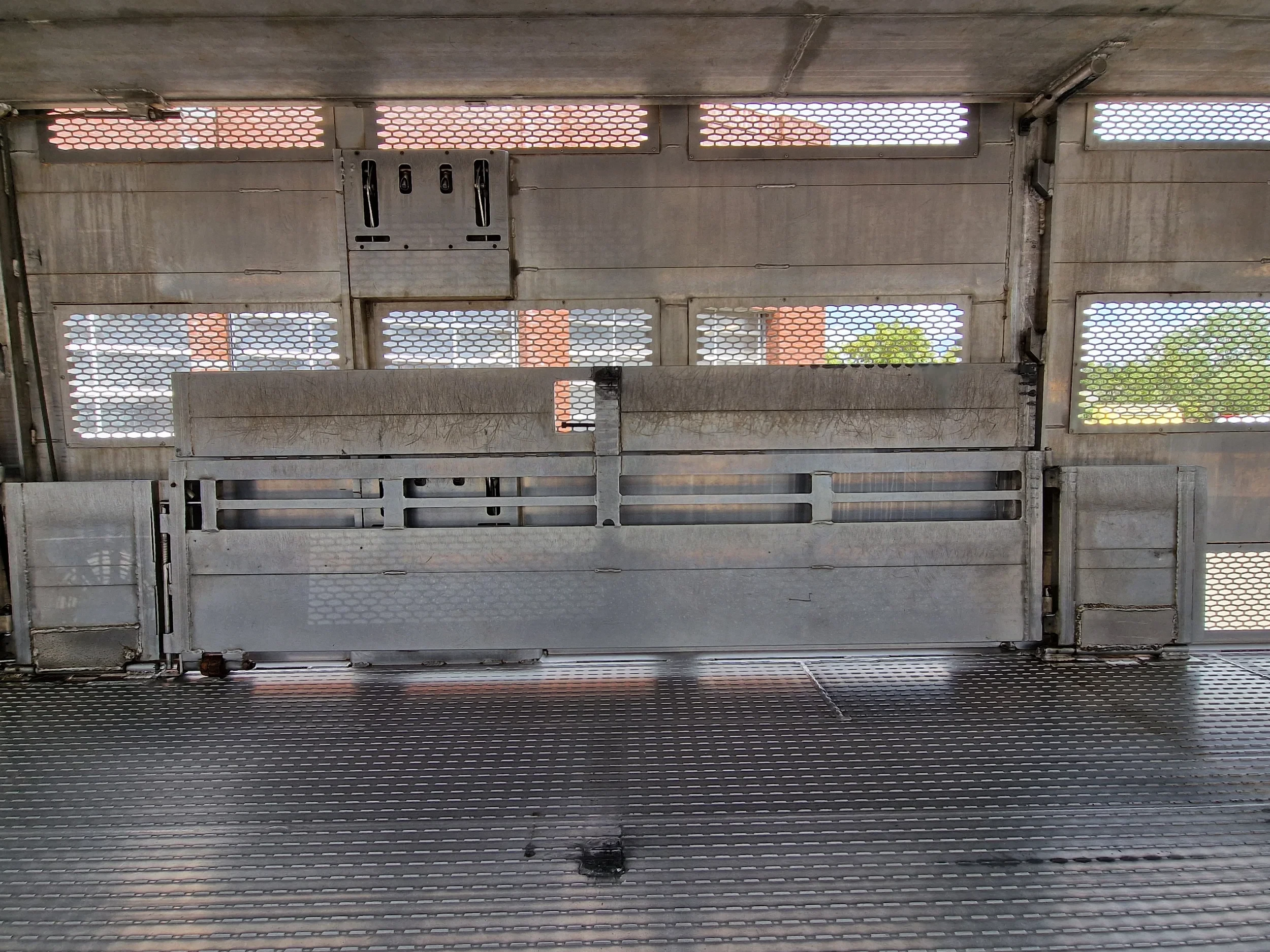 CUPPERS 2013 - 4 stock - new TUV - type 2 - lifting floors - lift / ramp afbeelding 34