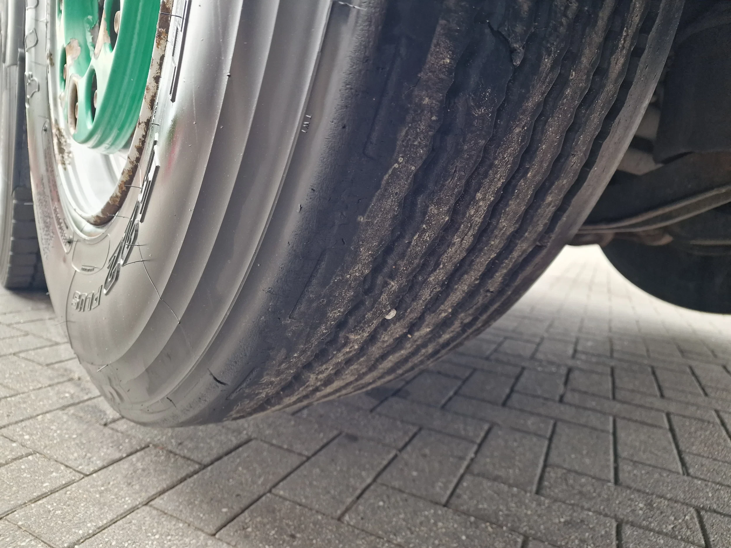Volvo FM 2014 - 410 Globetrotter 6x2*4 - Livestock - Euro 6 - Steering axle zdjęcie 41