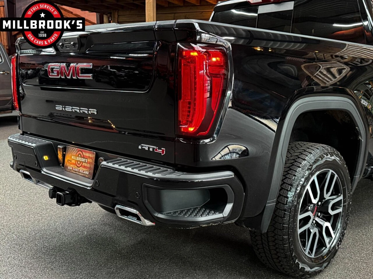 GMC Sierra 2024 - AT4 6.2 V8 obrázek 11