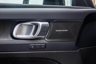 Volvo XC40 2023 - 1.5 T5 Plug-in hybrid Ultimate Dark, Pano, Leder imagen 28