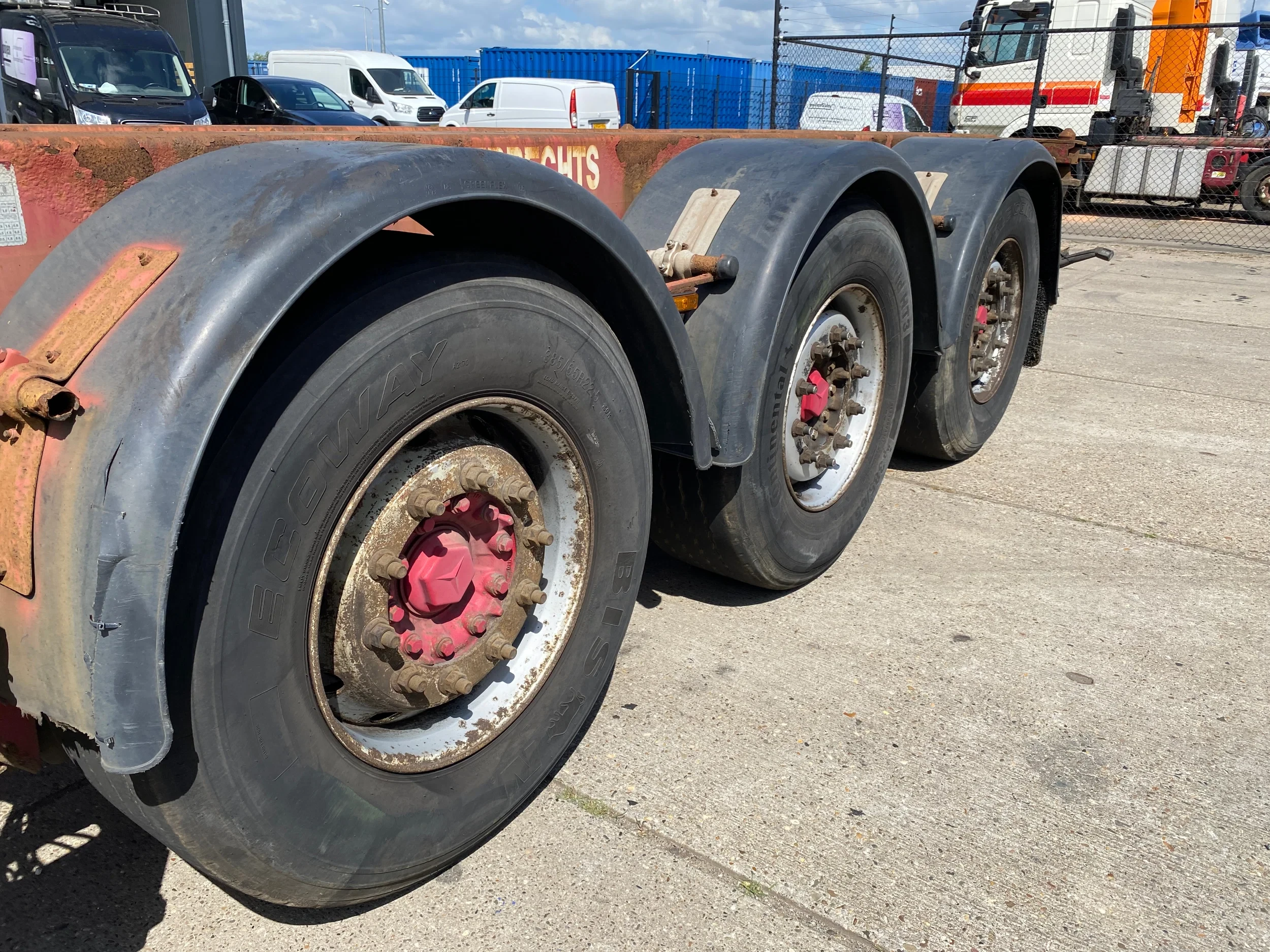 Renders 2003 - Euro 800 / 2x Extendable / 1x Lift Axle / Disc Brakes image 7