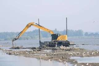 Cat 2027 - 320 amphibious excavator bigfloat swampbuggy image 2 thumbnail