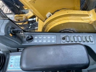 Caterpillar 330FLN 2017 - N/A obrazek 24