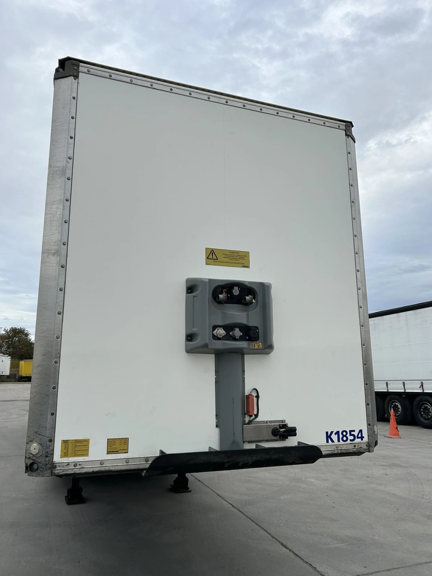 Fruehauf CNP 03 2019 - / Box / Laadklep afbeelding 17