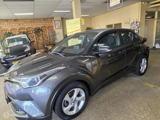 Toyota C-HR 2017 - 1.8 Hybrid Dynamic afbeelding 2 miniatuur