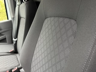 Volkswagen Transporter 2024 - 2.0 TDI 150 PK STYLE / AUTOMAAT / L1H1 / BPM VRIJ! / ACHTERKLEP / ECC / CRUISE / LANE ASSIST / CAMERA / 3-ZITS imagem 19