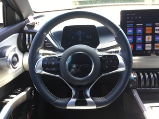 BYD ATTO 3 2022 - Design 60 kWh SOH 95% obrazek 10