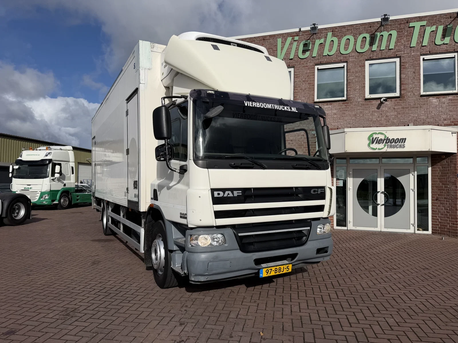 DAF CF 65 2012 - CF65-300 Koelwagen met klep / Thermoking / Euro5 afbeelding 1