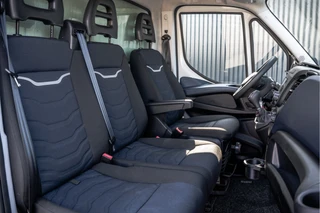 Iveco Daily 2020 - 35C18 | 3.0L | 180 PK | Bakwagen met laadklep | Zijdeur | Automaat | N1 | Cruise | Airco obrazek 12