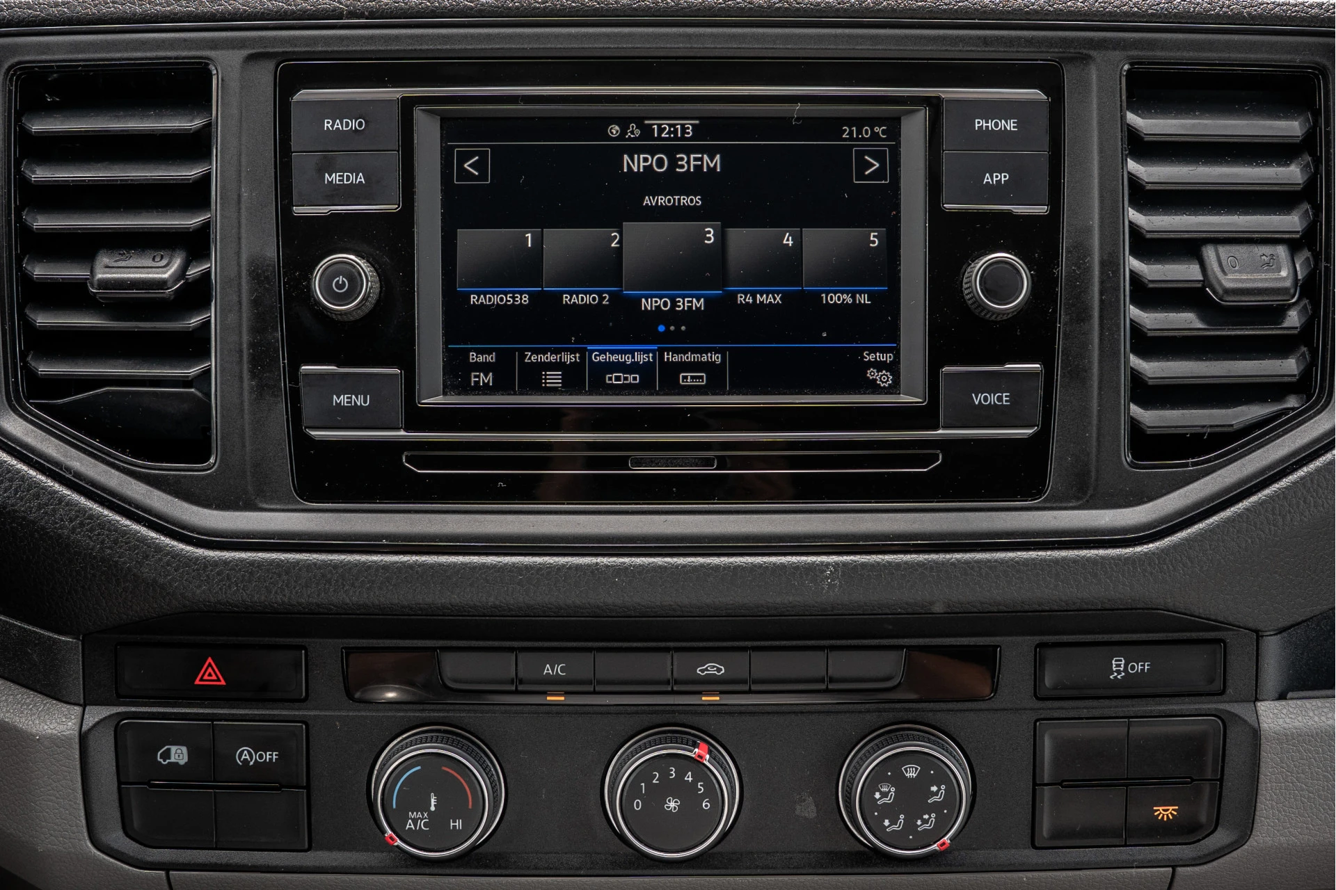 MAN TGE 2021 - 2.0 TDI | L3H3 | 140 PK | 3-Zits | Trekhaak 3.0T | 1e Eigenaar | Camera | Carplay | Cruise | Airco | Trekhaak afbeelding 18