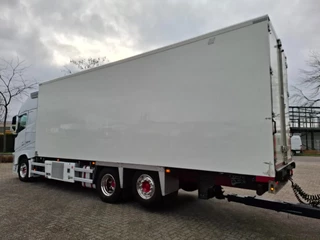 Volvo FH 2021 - FH4-500 / RETARDER / XL / CHEREAU / VEB+ / I-PARKCOOL / ACC / LWDS / 2XTHERMOKING UT1200 / 2X ON STOCK / EURO-6 / 2021 bild 10