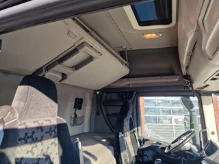 Scania R 2020 - R650 V8 NGS Highline 6x4 - Manual gearbox with retarder - Full air - 2x tank zdjecie 23