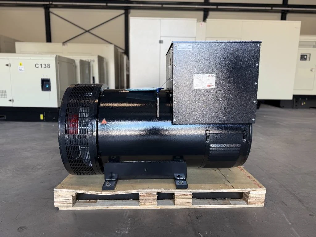 2025 - DPX CJ544FS - 625 kVA Alternator - DPX-33913 image 1