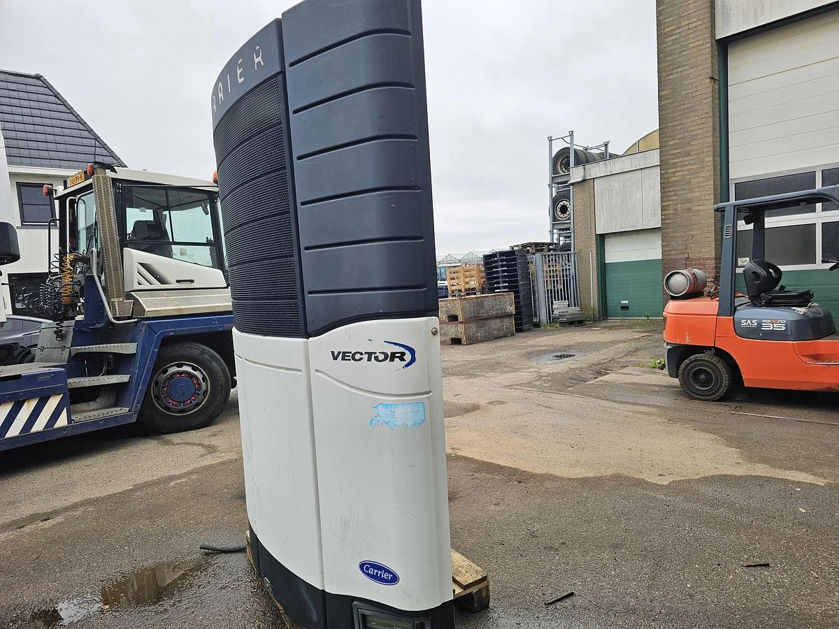 CARRIER VECTOR 1900 MT 2005 afbeelding 2