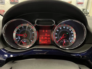 Opel ADAM 2013 - 1.4 Jam | Airco | Groot beeldscherm | Sterrenhemel plafond | Zeer nette auto!! bild 22