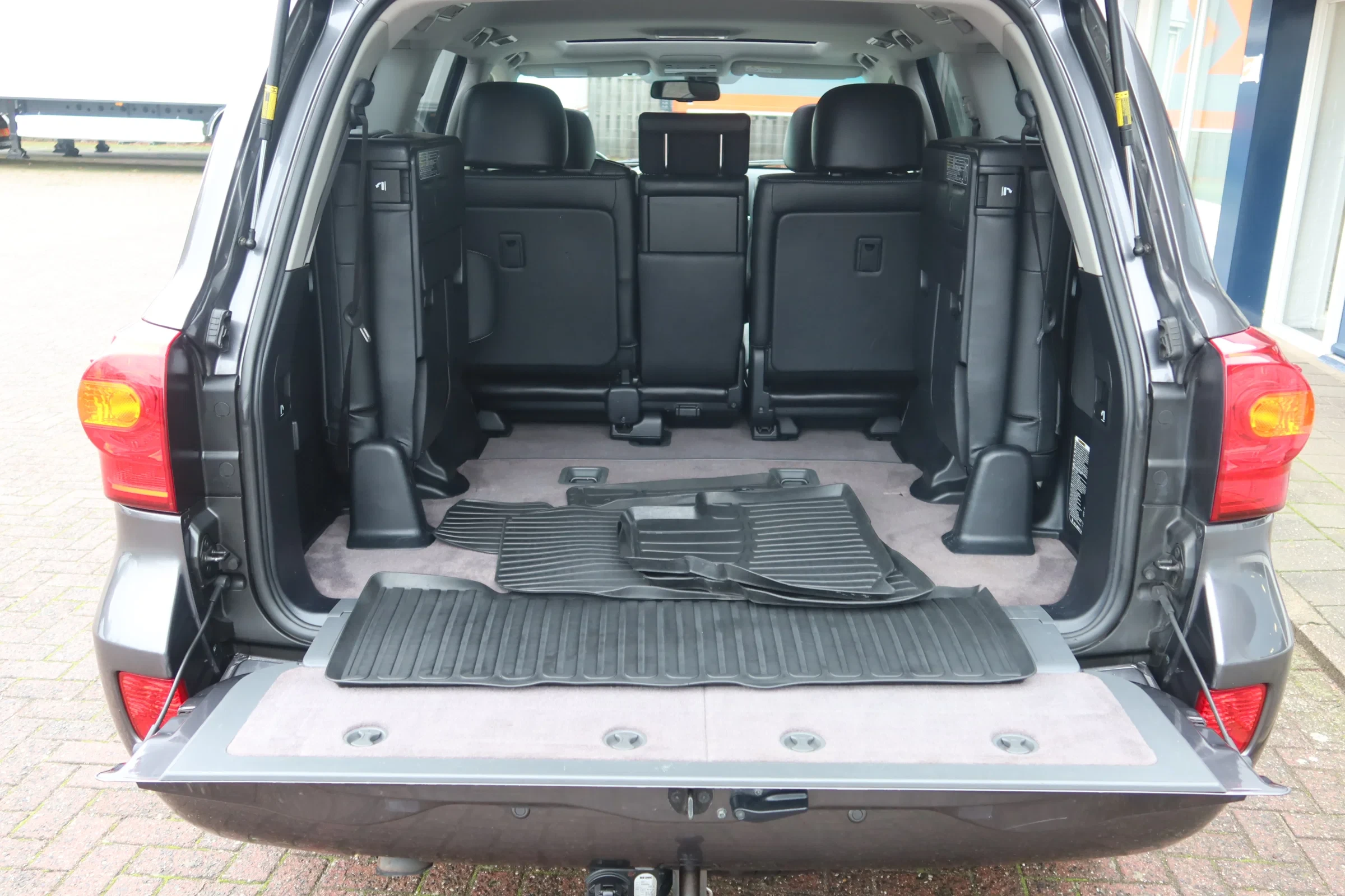 Toyota Land Cruiser 2016 - (200 SERIES) V8 200 5.5 Executive 7 persoons. Luchtvering. €42.500.- Marge immagine 3