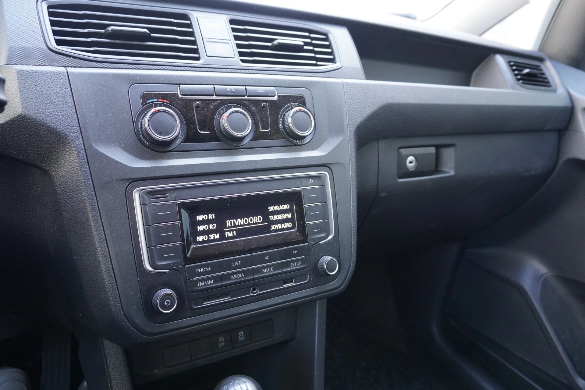 Volkswagen Caddy 2020 - 2.0 TDI L2H1 BMT Maxi Trendline obrázek 23