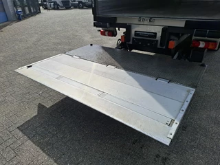 Mercedes-Benz Atego 2020 - 1523 / THERMOKING T560R / 201691 KM / LAMBERET ISOLATED COOLBOX 7MTR / PLATFORM 1500KG / TUV:06-11-2026 / TOP CONDITION / AUTOMATIC / EURO-6 / 2020 obrazek 8