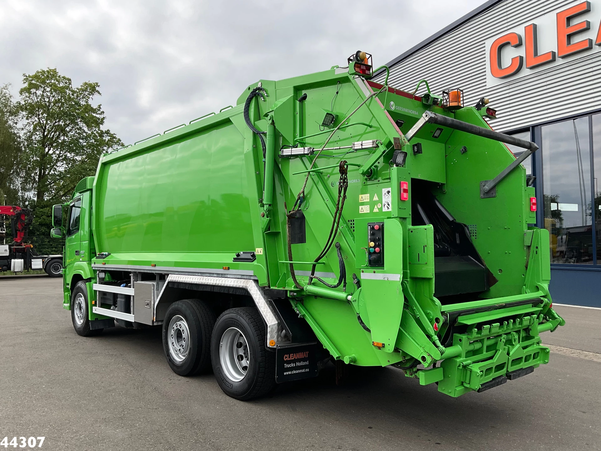 Volvo FM 450 Euro 6 GeesinkNorba RL300 2014 obrázek 2