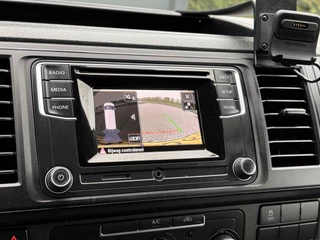 Volkswagen Transporter 2019 - 2.0 TDI 102 PK / L1H1 / 1e EIG. / ACHTERKLEP / AIRCO / CRUISE / CAMERA / VERWARMDE VOORRUIT bild 16