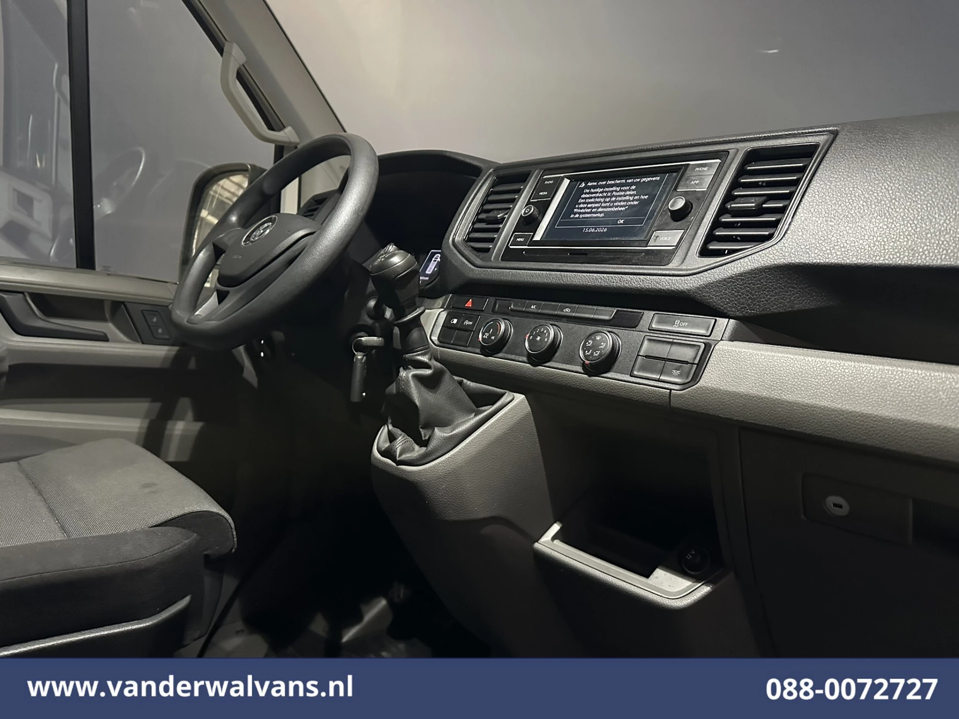 Volkswagen Crafter 2022 - 2.0 TDI 141pk L3H3 L2H2 Euro6 Airco | Camera | Apple Carplay | Cruisecontrol | Chauffeursstoel obrázek 13