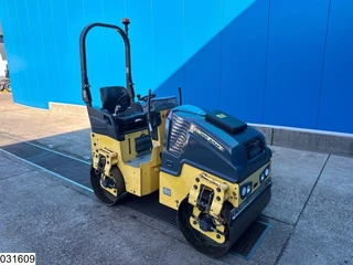 Bomag 2015 - BW 100ADM-5 667 hr, 2015, 15,1 kW afbeelding 3 miniatuur