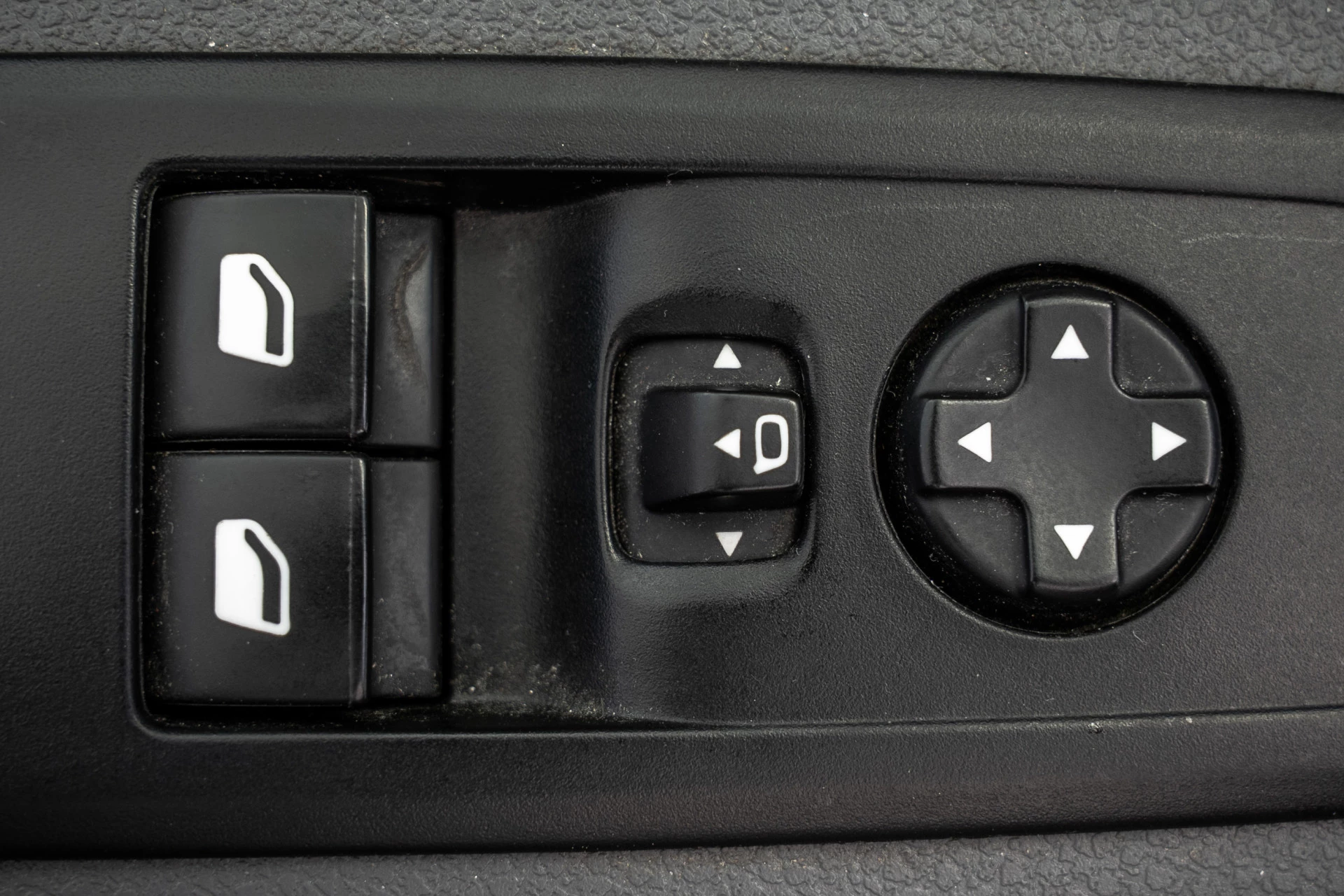 Opel Vivaro 2021 - 2.0 L2H1 125PK | Bedrijfswageninrichting | Cruise | Carplay | Camera | Airco | PDC | Trekhaak image 25
