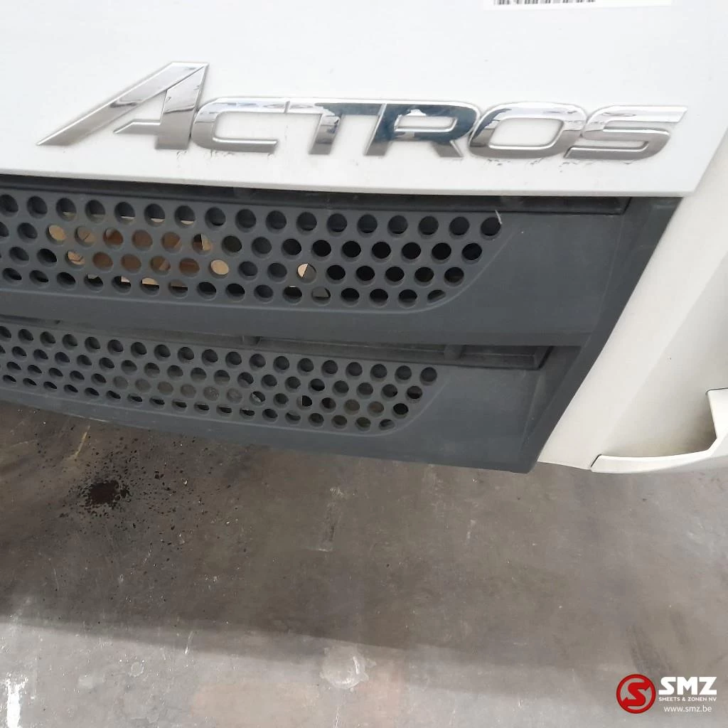 Mercedes-Benz 2016 - Occ cabine RHD Mercedes obrázek 13