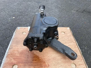 MAN N/A 2018 - 81.46200-6541 STEERING BOX BOSCH 8098955809 bild 4