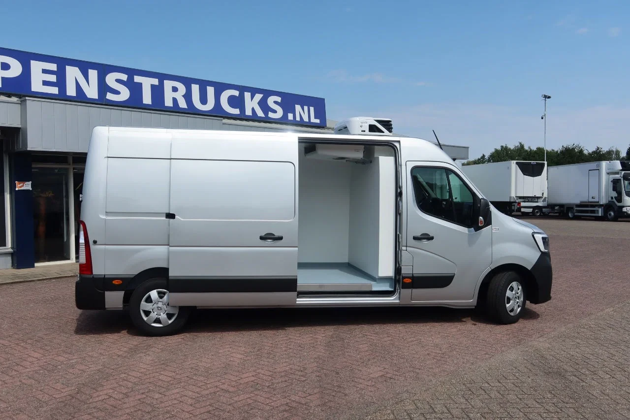 Renault Master 2024 - Koel/Vries/Verwarmen + 220 volt stekker Carrier Xarios 350 machine BPM vrij zdjęcie 6
