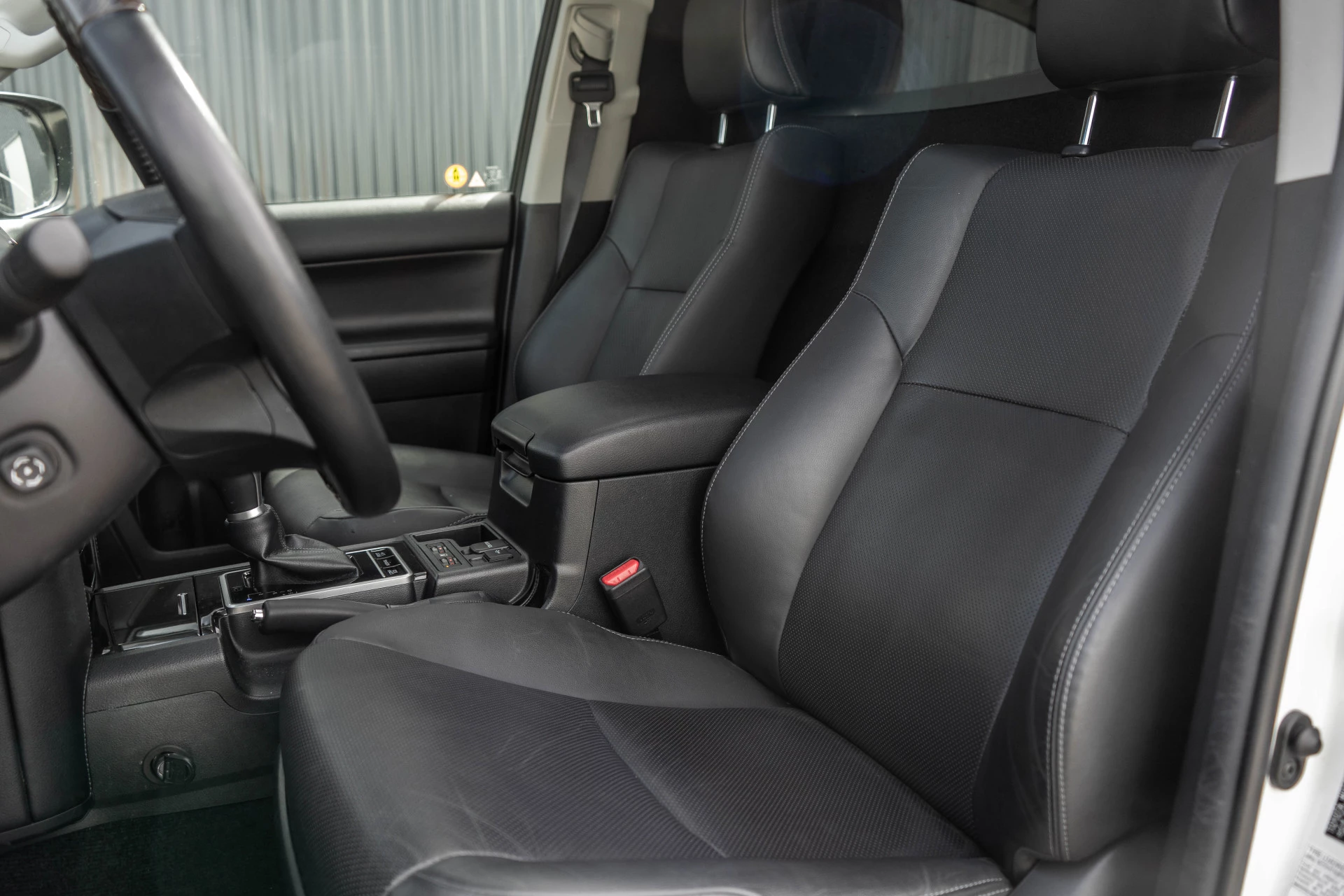 Toyota Land Cruiser 2022 - 2.8D-4D | 204 PK | 4X4 | Vol Opties | Automaat | Luchtvering | 360° camera | Adapt.Cruise | Stoelverw. & -koeling | LED obrázek 12