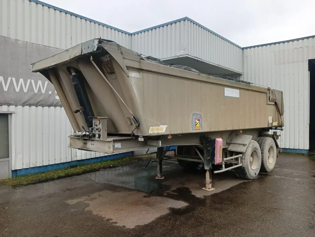 Benalu 2007 - 2 Axle Alu Tipper , Spring Suspension , Drum Brakes immagine 1